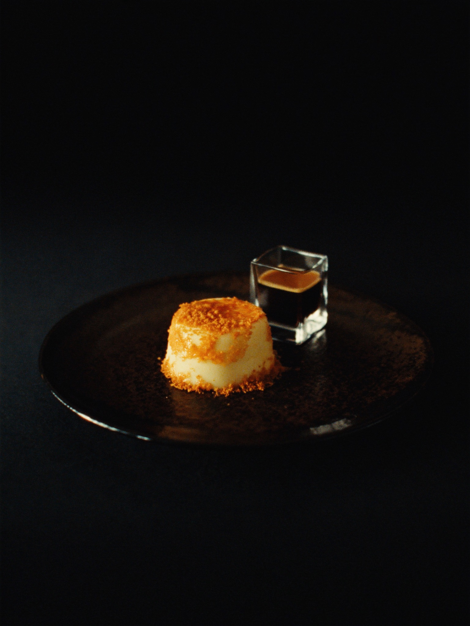 Burnt honey panna cotta with amaretti