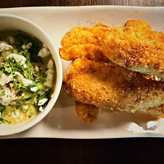 Schnitzel & creamed spinach